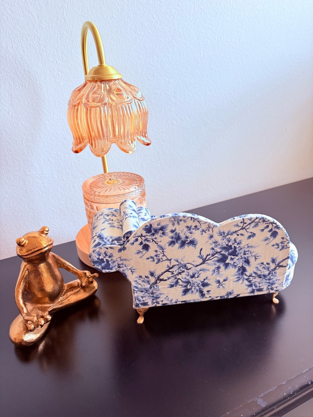 🩷🩷Blue Floral Mini Chaise Sofa Accent - Jewelry box 🩷🩷 - Picture 6 of 7